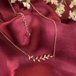 گردنبند شاخه برگی نگین دار